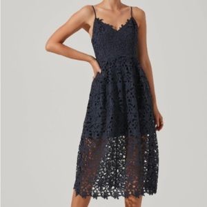 ASTR Navy Lace Midi Dress Size M